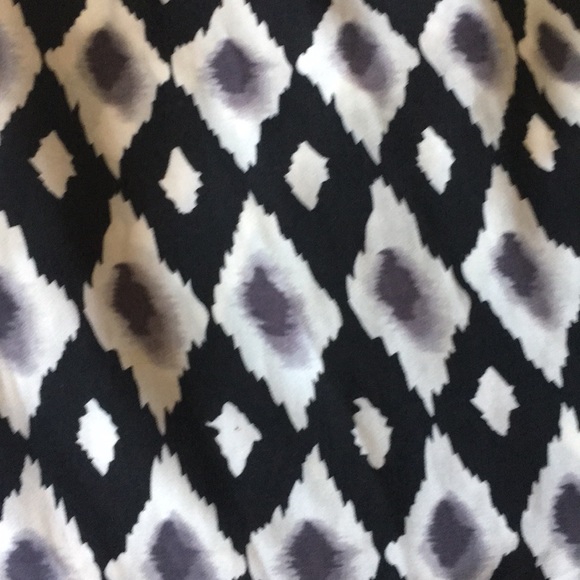 Patterned pants - Picture 2 of 3